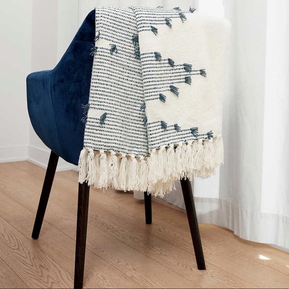 Revolution Home Lightweight Boho Throw in Teal NWT - Picture 4 of 7